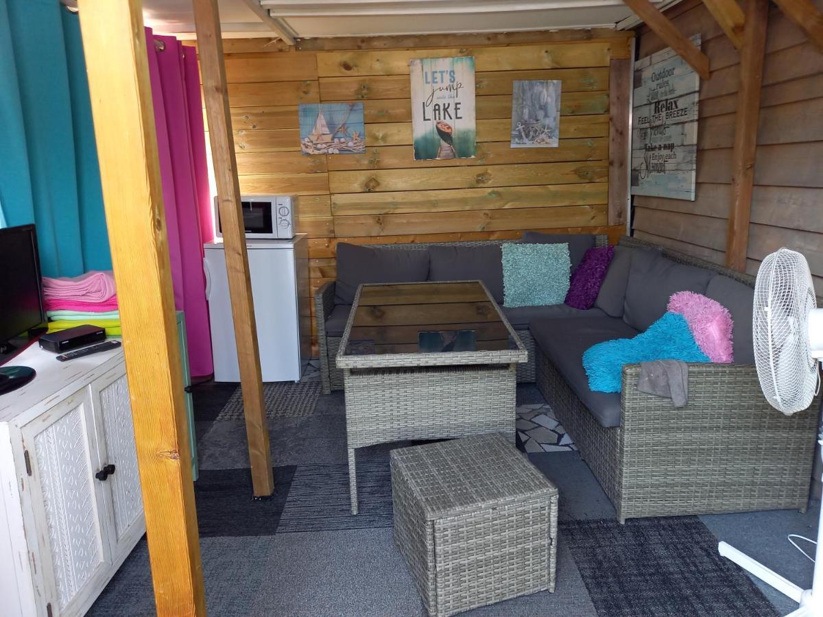 לינה וארוחת בוקר Harmelen Pipowagen/Chalet De Oude Rijn מראה חיצוני תמונה