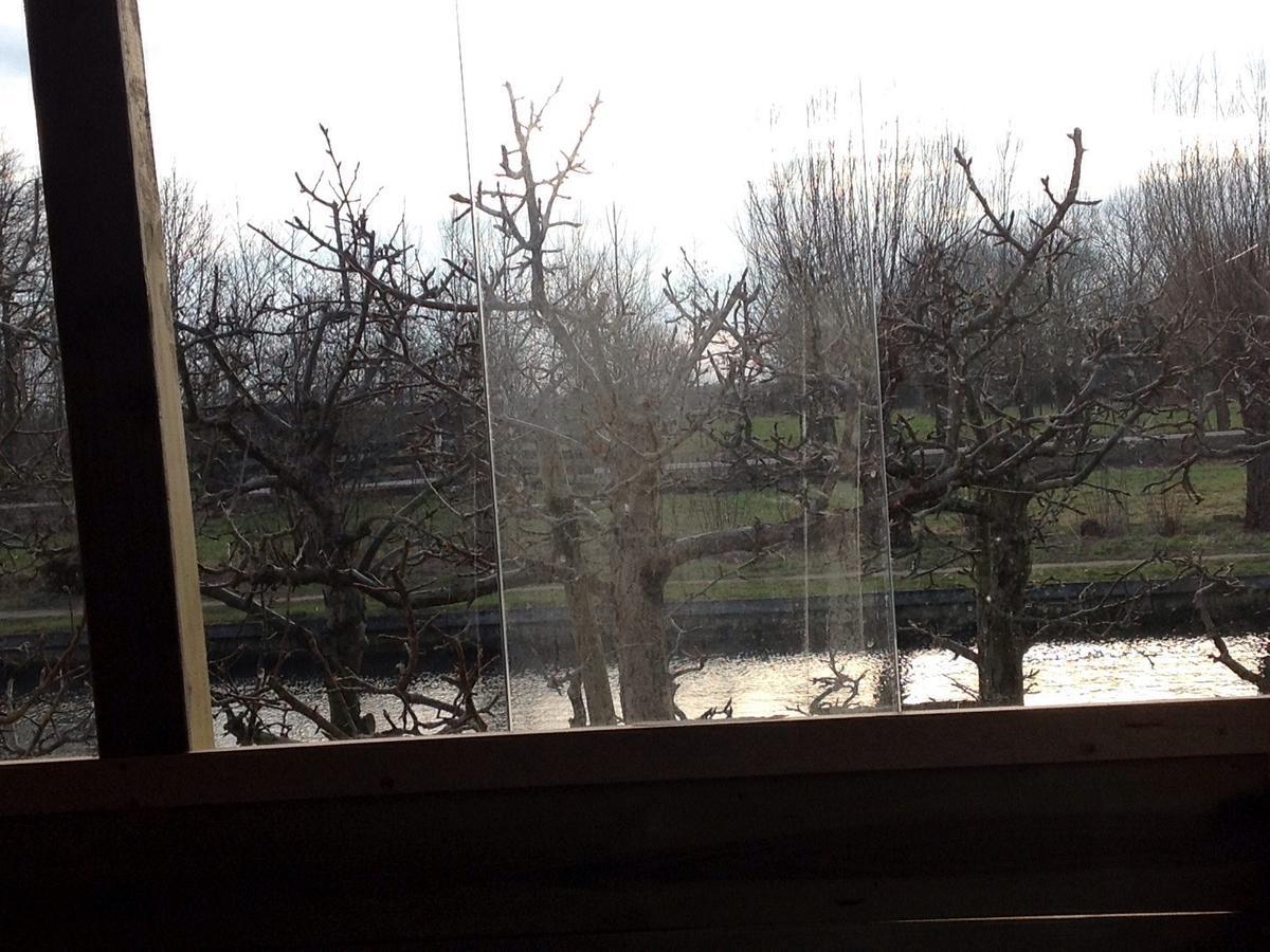 לינה וארוחת בוקר Harmelen Pipowagen/Chalet De Oude Rijn מראה חיצוני תמונה