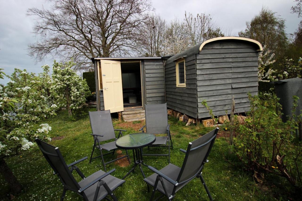 לינה וארוחת בוקר Harmelen Pipowagen/Chalet De Oude Rijn מראה חיצוני תמונה